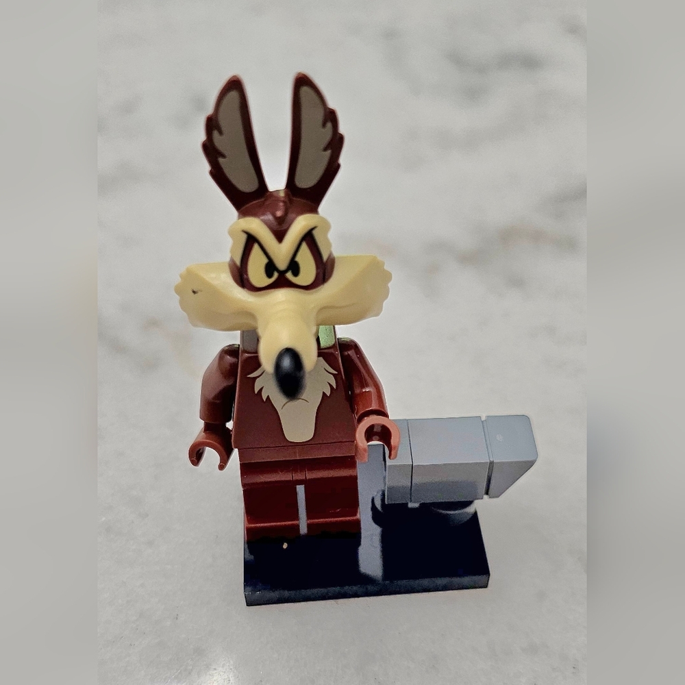 Lego New 71030 Looney Tunes Collectible Minifigures Wile E. Coyote